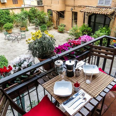 Casa Del Moro - Romantic Loft In Trastevere Eksteriør billede