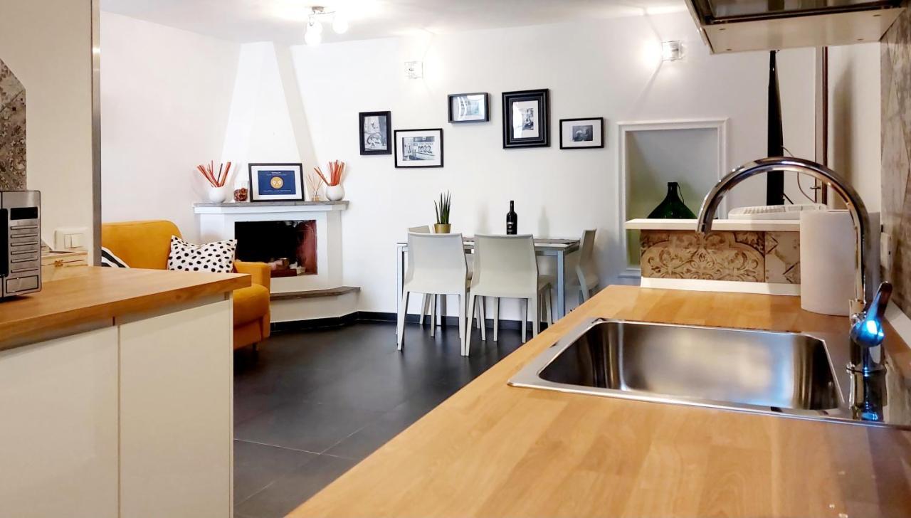 Casa Del Moro - Romantic Loft In Trastevere Eksteriør billede