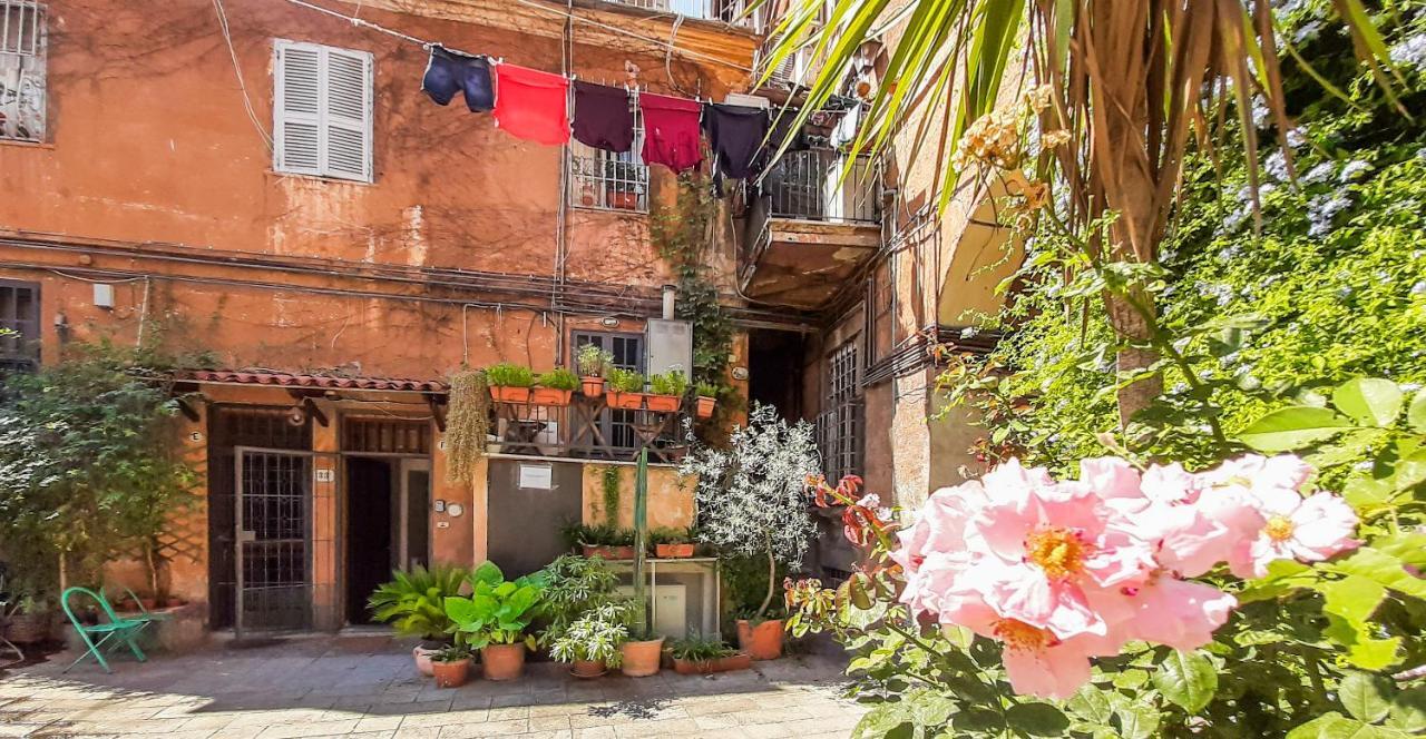 Casa Del Moro - Romantic Loft In Trastevere Eksteriør billede