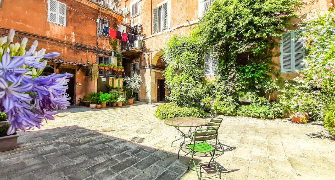 Casa Del Moro - Romantic Loft In Trastevere Eksteriør billede